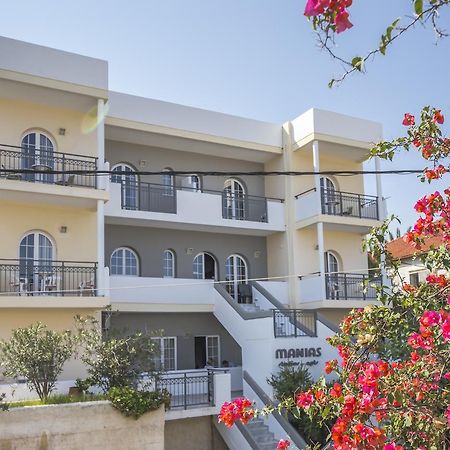 Manias Hotel Apartments Agia Marina Buitenkant foto