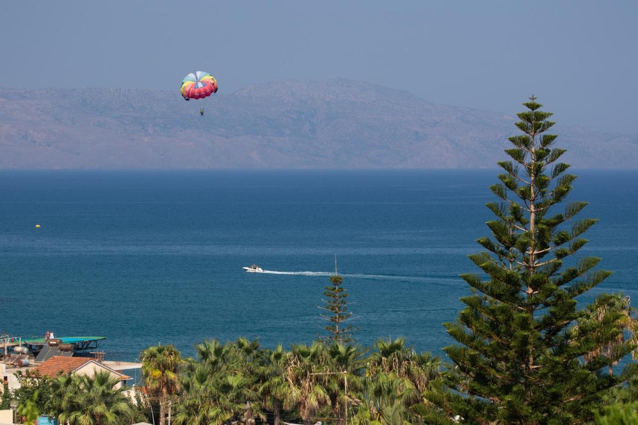 Manias Hotel Apartments Agia Marina Buitenkant foto